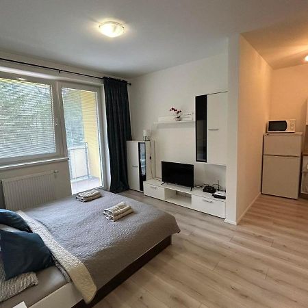Moderne Studio S Bezplatnym Parkovanim مارتون المظهر الخارجي الصورة